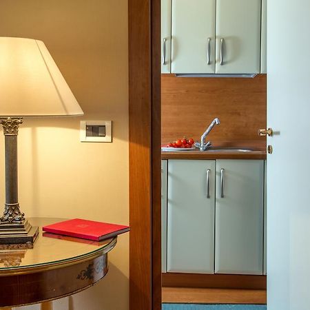 Astrid Roma Suites Zewnętrze zdjęcie