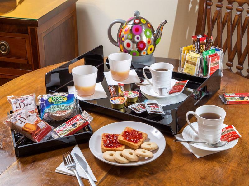 Astrid Roma Suites Zewnętrze zdjęcie
